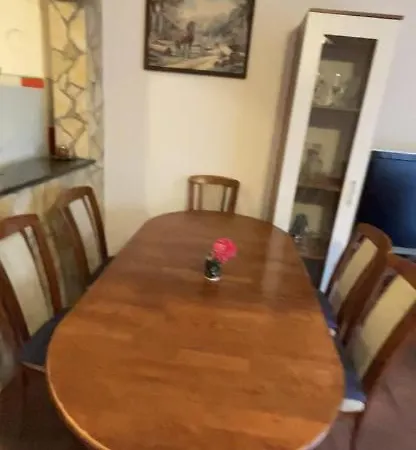 Apartman Raza *